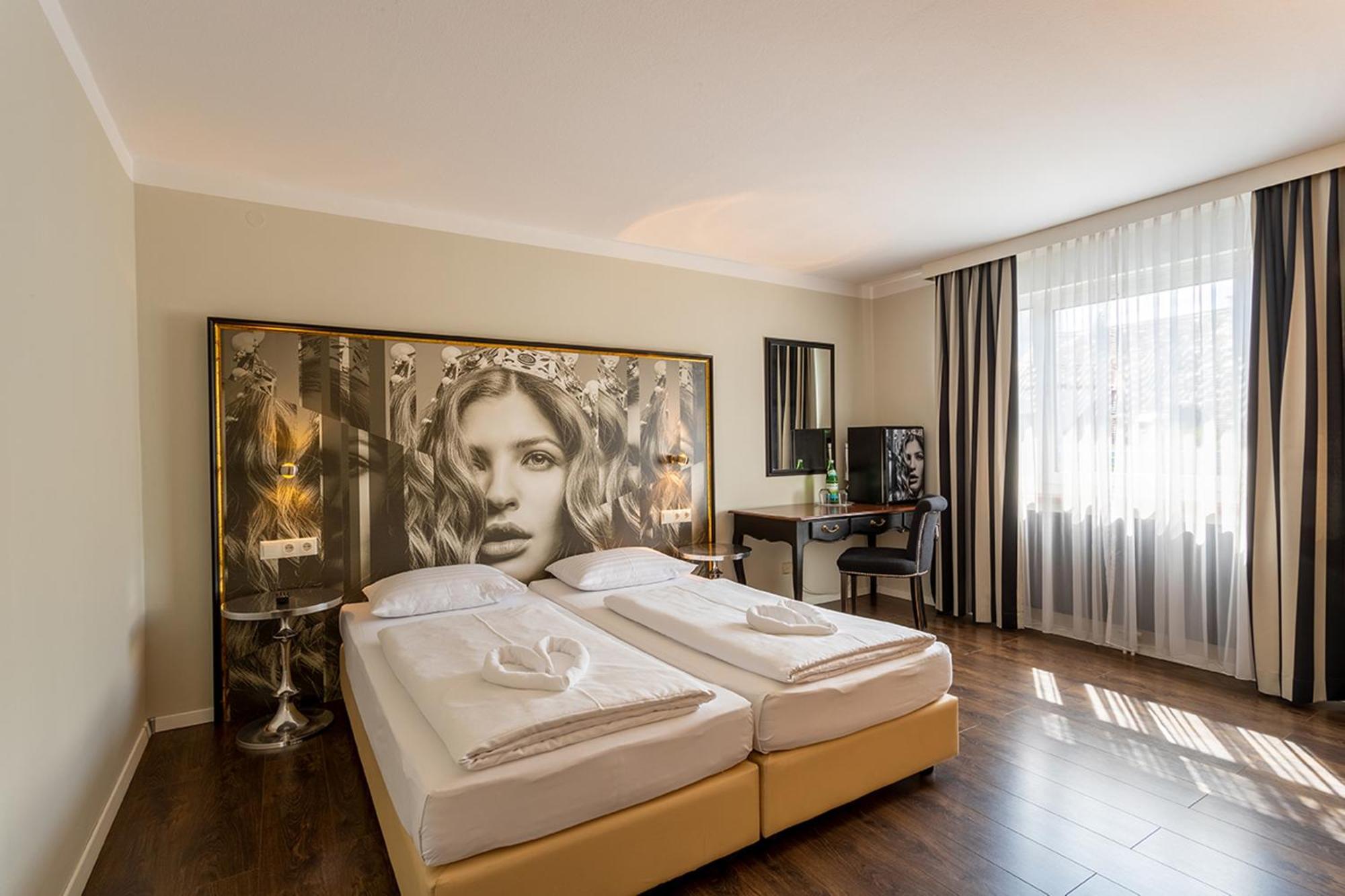 Hotel Calmo Vienna Esterno foto