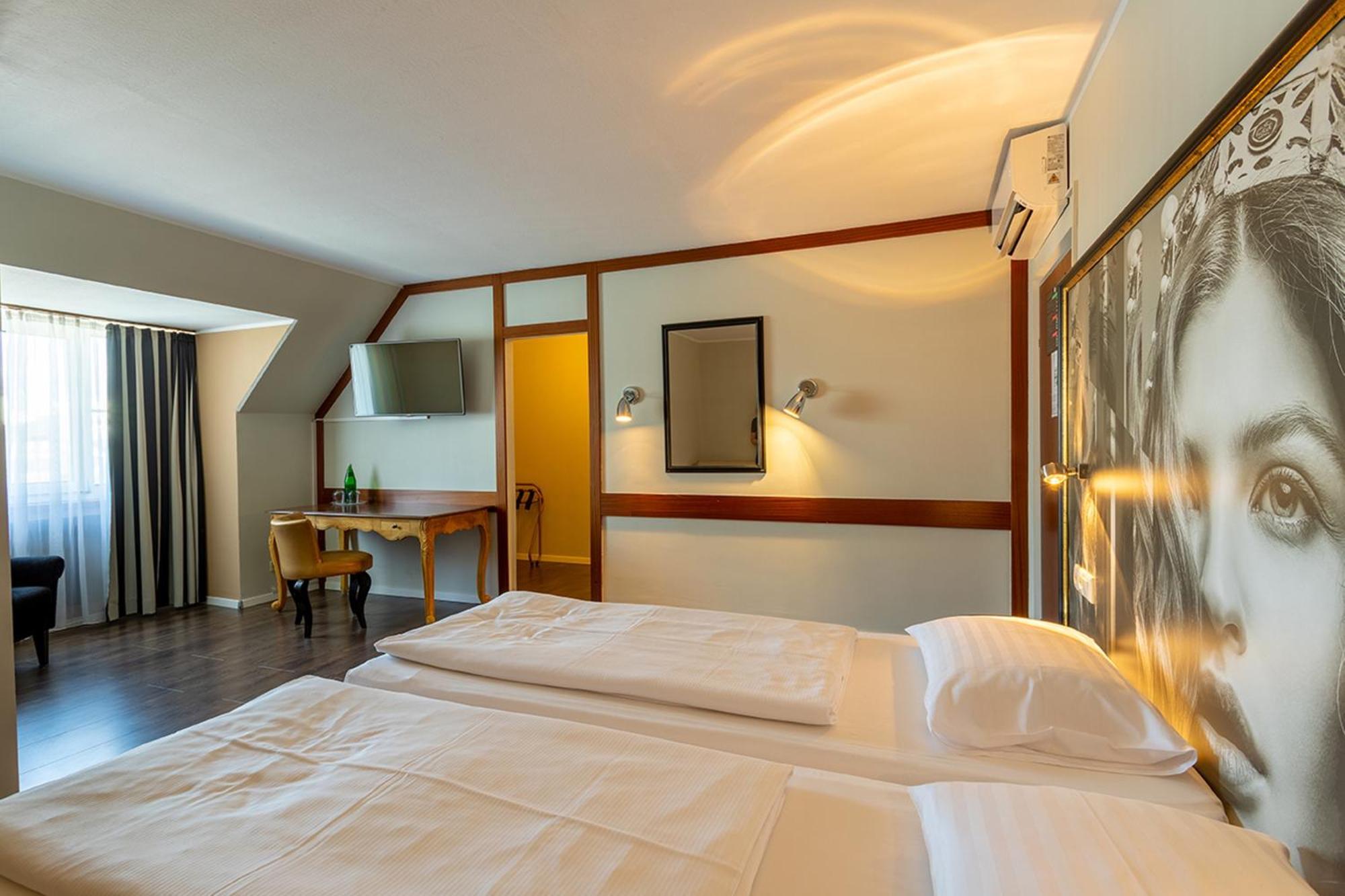 Hotel Calmo Vienna Esterno foto